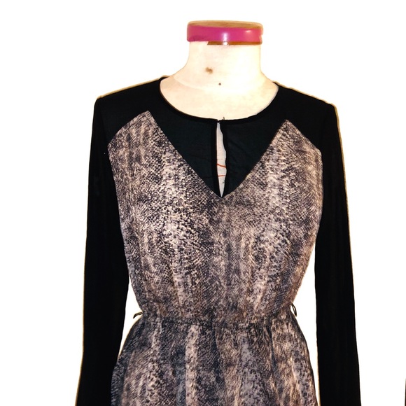 Doe & Rae Dresses & Skirts - 3 for $25 SALE Doe & Rae SnakeSkin Print Dress